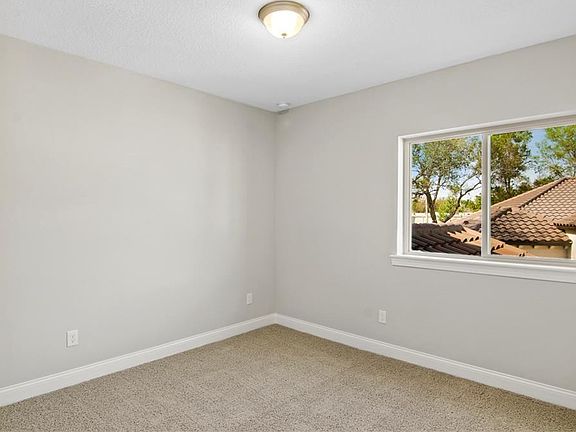 4th image of 612 Washington Oaks Ct