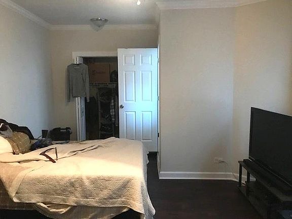 3rd image of 3345 N Marshfield Ave #205-308-40