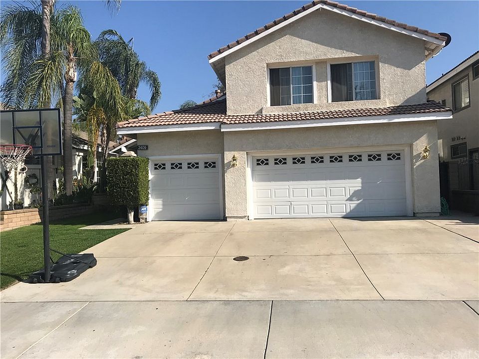 1st image of 2409 Valley View Dr