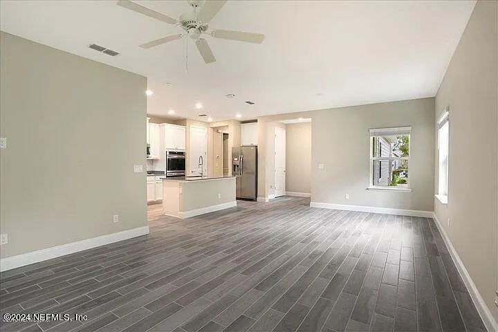 2896 Lucena Ln — Photo 7