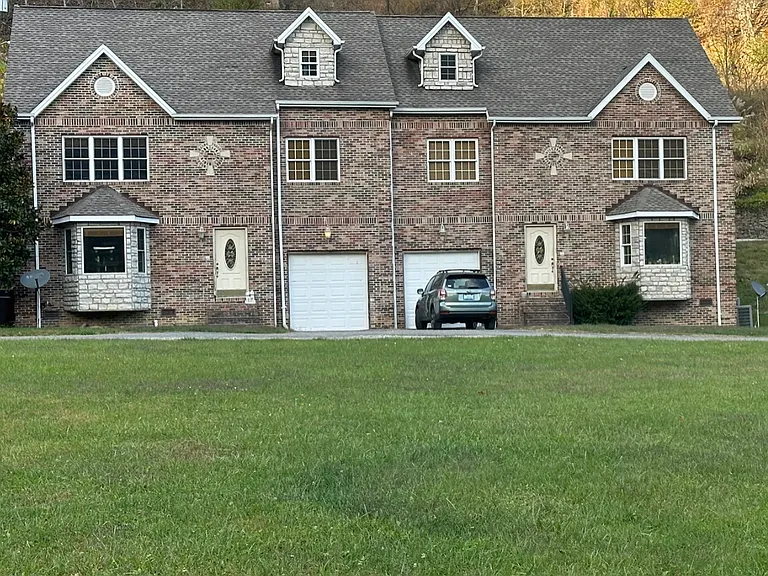 31 Village View Dr #A3 — Photo 3