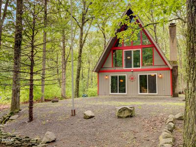 111 Blueridge Ln, Lords Valley, PA, 18428