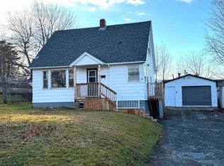 3 George St, Bedford, NS B4A 2N9