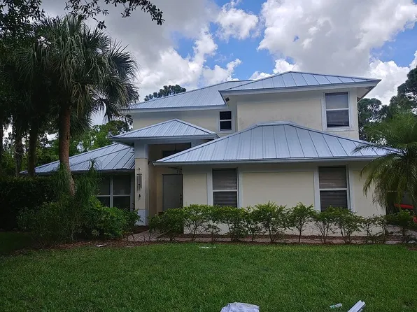 7999 SW Yachtsmans Dr, Stuart, FL 34997