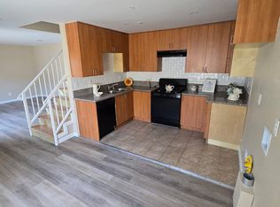 6924 Vesper Ave, Van Nuys, CA 91405
