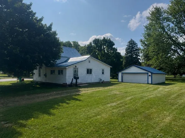 910 E Arcada St, Ithaca, MI 48847