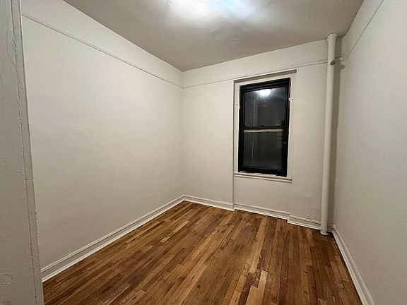 4th image of 21-38 35th St #5L