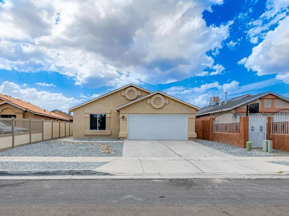 2415 Desertwood Dr SW, Albuquerque, NM 87121