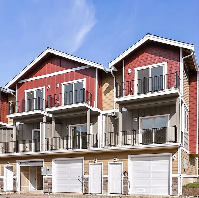 4th Avenue Apartments 2028 - 2028... — Photo 4