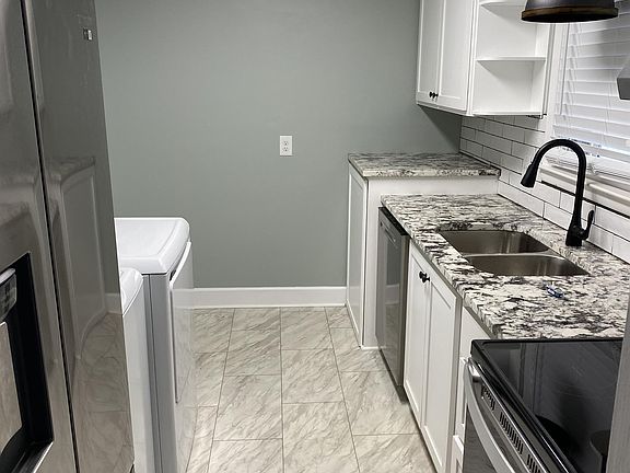 4th image of 1713 Azalea Dr #3