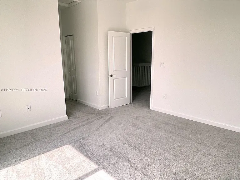 1427 SE 7th Ter #1427 — Photo 13