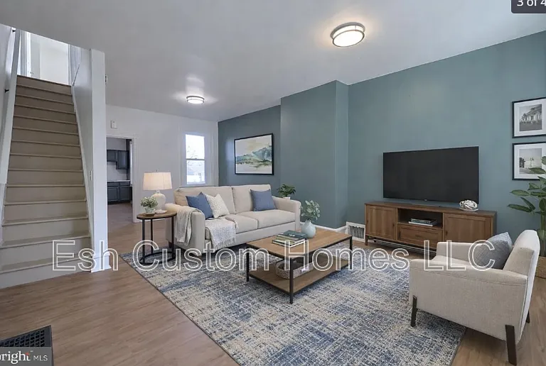 227 S Ann St — Photo 1