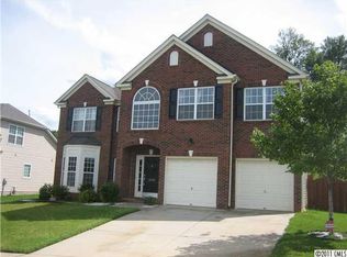 10528 Tintinhull Dr, Fort Mill, SC 29715