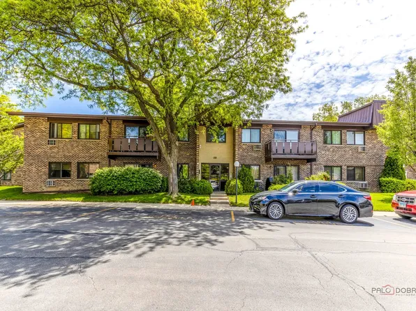 2638 N Windsor Dr Unit 101, Arlington Heights, IL 60004