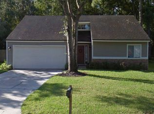 8054 Dickie Dr, Jacksonville, FL 32216