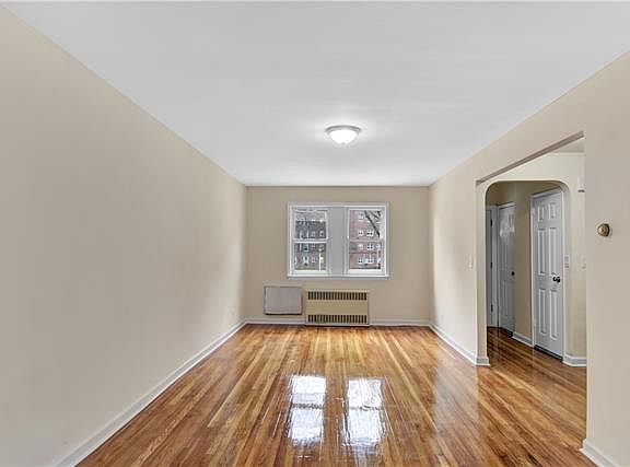 2nd image of 3043 Yates Ave