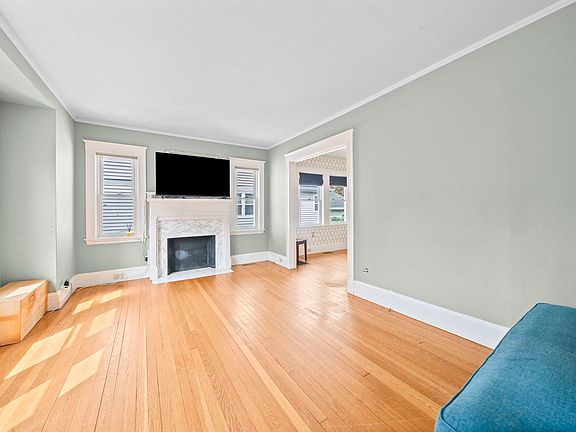 4th image of 84 Alstead St