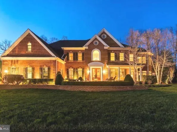 12914 Percheron Ln, Herndon, VA 20171