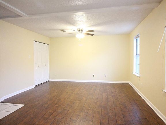 2nd image of 3105 Fayal Dr