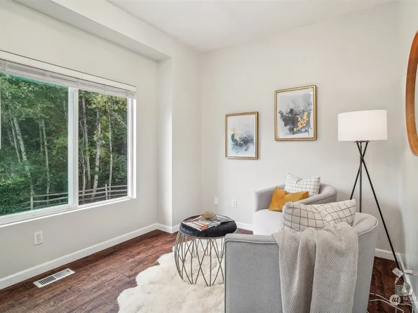 6803 SE Cougar Mountain Way, Bellevue, WA 98006