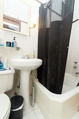 Rented by Wave Real Estate Group | media 40