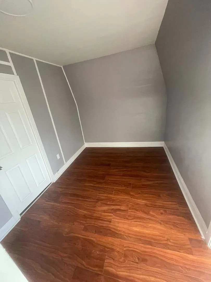 11526 Woodland Ave - Unit 3 — Photo 1