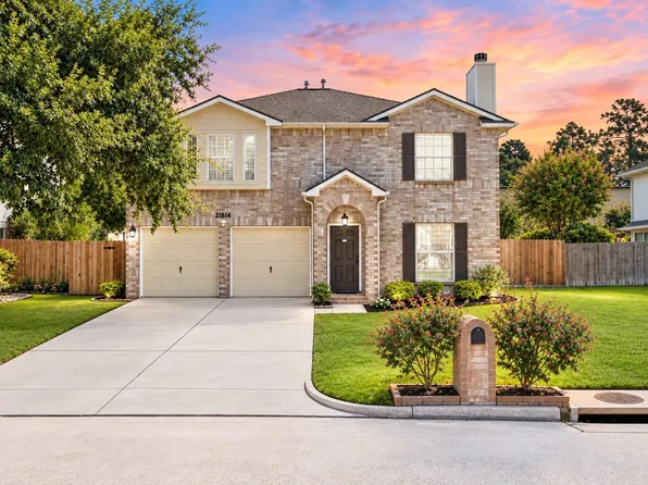 21814 Long Castle Dr, Spring, TX 77388