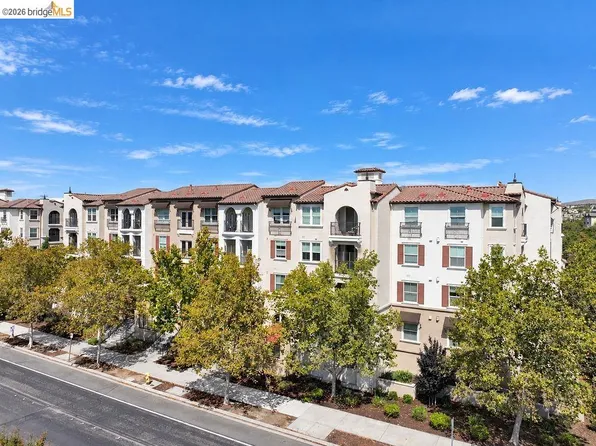 3420 Finnian Way Unit 126, Dublin, CA 94568