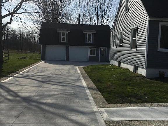 3rd image of 2487 N 120th Ave