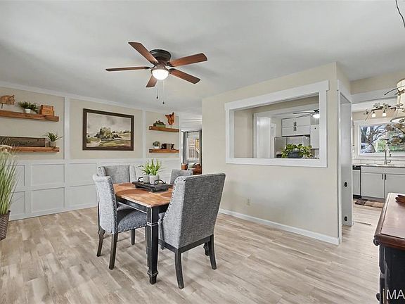 3rd image of 605 Lincoln Ct