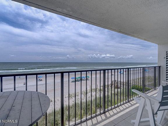 5th image of 4110 Island Dr
