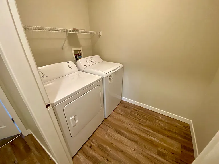 9245 Edward St — Photo 17