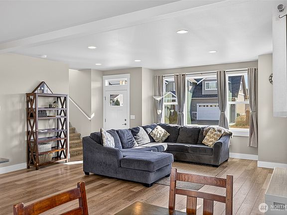4th image of 5571 Clearview Drive