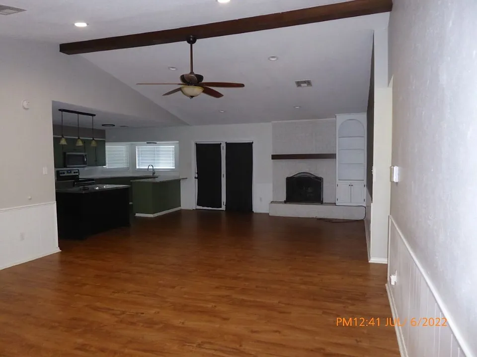 2315 NE Village Dr