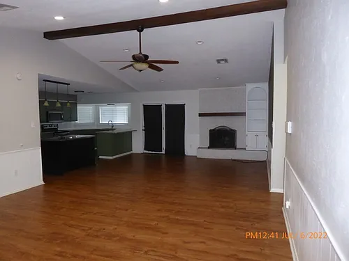 2315 NE Village Dr Photo 1