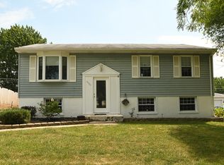 19527 S Sycamore St, Mokena, IL 60448