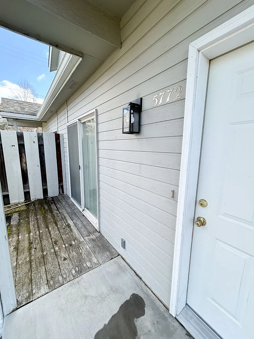 5770- Glenridge Place Llc — Photo 2