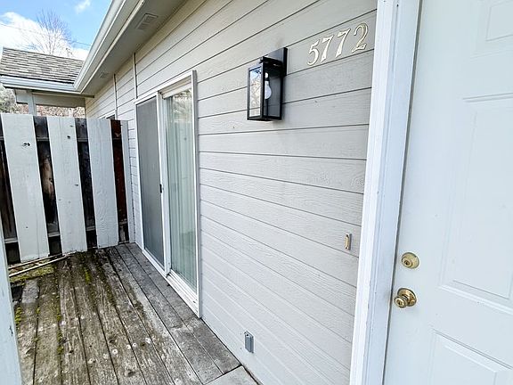 2nd image of 5770-5772 Glenridge Way