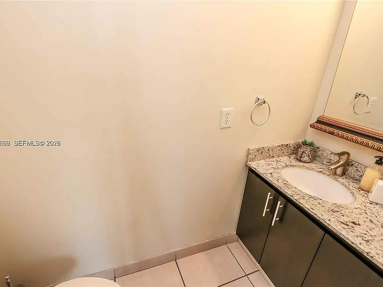 4612 NW 94th Ct — Photo 13