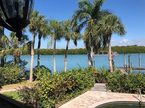 5th image of 520 Keith Pointe Dr