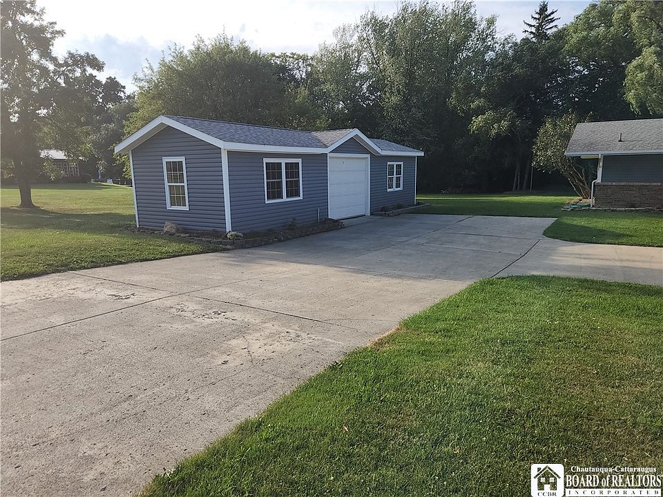 7577 Seel Acre, Dunkirk, NY 14048 Zillow