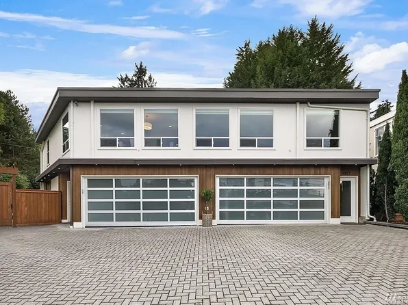 9819 SE Shoreland Dr, Bellevue, WA 98004