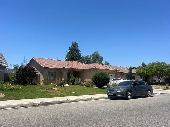 3rd image of 1236 Esperanza St