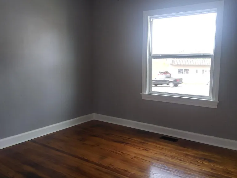 645 N Mulberry St — Photo 15