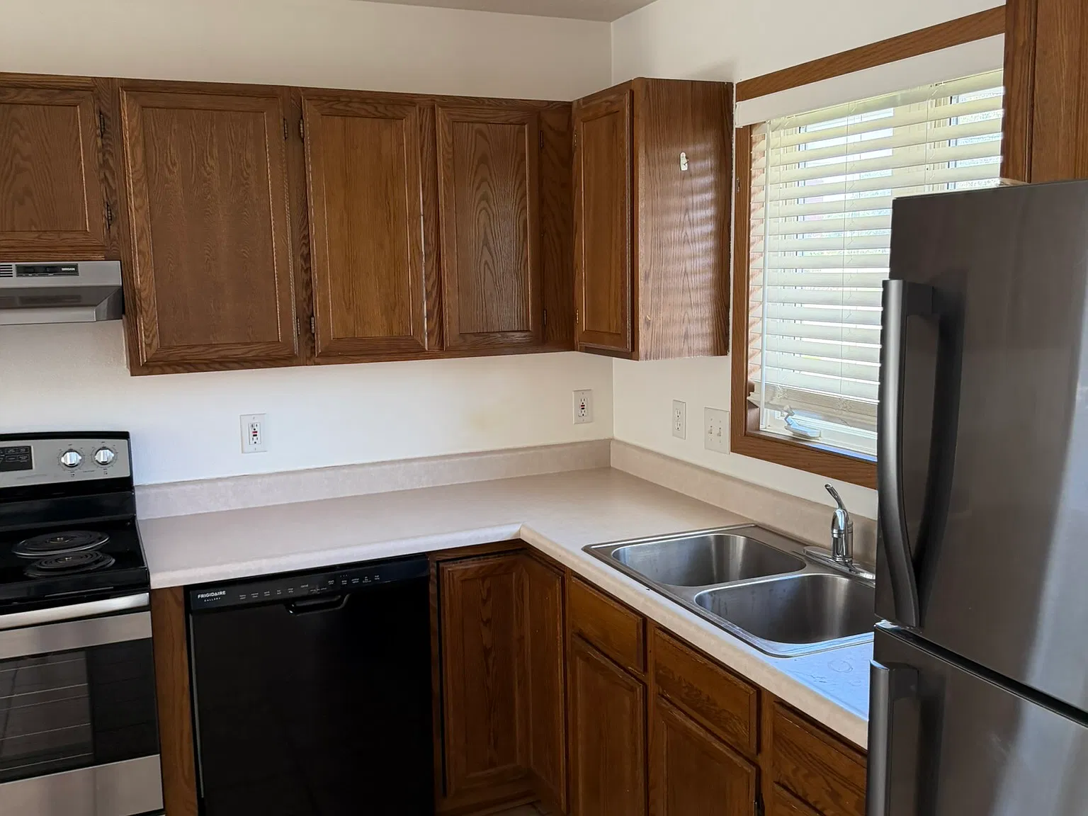 3 bed, 1458 sqft, $1,600 — Photo 4