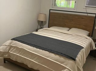 2426 39th St NW, Washington, DC 20007