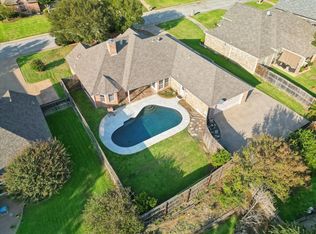 6708 Capitol Hill Dr, Arlington, TX 76017