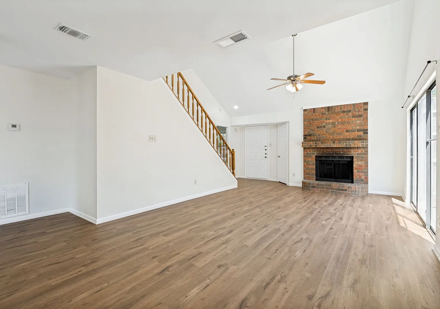 3BR/2BA Home in Carrollton For Lease! — Photo 3