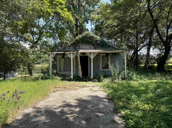 313 Holmes St, South Fulton, TN 38257