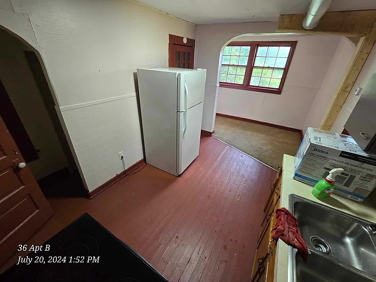 36 Glenview Ave #B — Photo 4